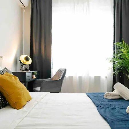 Sunny 2br Flat-top Location-amazing Views アパート