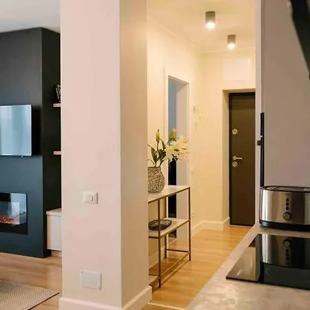 Sunny 2br Flat-top Location-amazing Views アパート ブカレスト