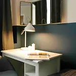Sunny 2br Flat-top Location-amazing Views Apartament