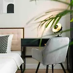 Sunny 2br Flat-top Location-amazing Views Apartament Bukareszt