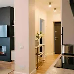 Sunny 2br Flat-top Location-amazing Views Apartament Bukareszt