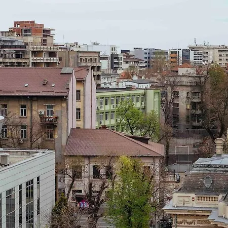 Sunny 2br Flat-top Location-amazing Views *