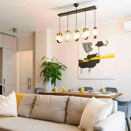 Sunny 2br Flat-top Location-amazing Views Bucharest