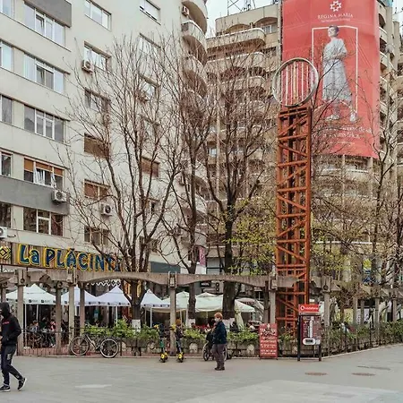 Sunny 2br Flat-top Location-amazing Views דירה *