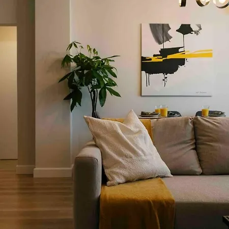 Apartamento Sunny 2br Flat-top Location-amazing Views Bucarest