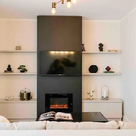 Sunny 2br Flat-top Location-amazing Views Bucharest