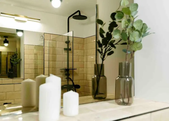 Daire Sunny 2br Flat-top Location-amazing Views *