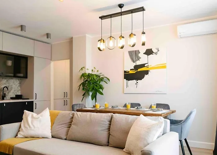 Sunny 2br Flat-top Location-amazing Views Bükreş