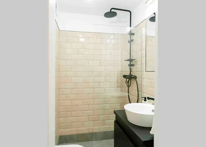 Daire Sunny 2br Flat-top Location-amazing Views *