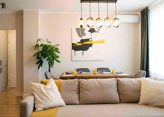 Sunny 2br Flat-top Location-amazing Views 布加勒斯特