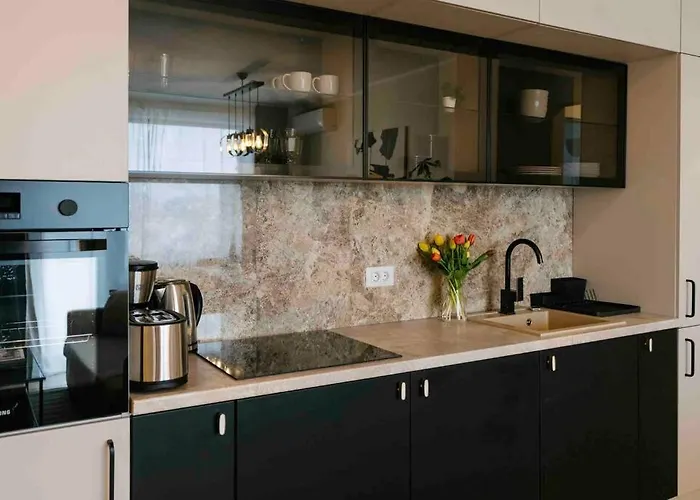 Sunny 2br Flat-top Location-amazing Views 布加勒斯特