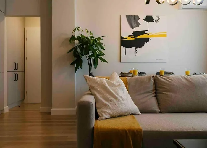 公寓 Sunny 2br Flat-top Location-amazing Views 布加勒斯特